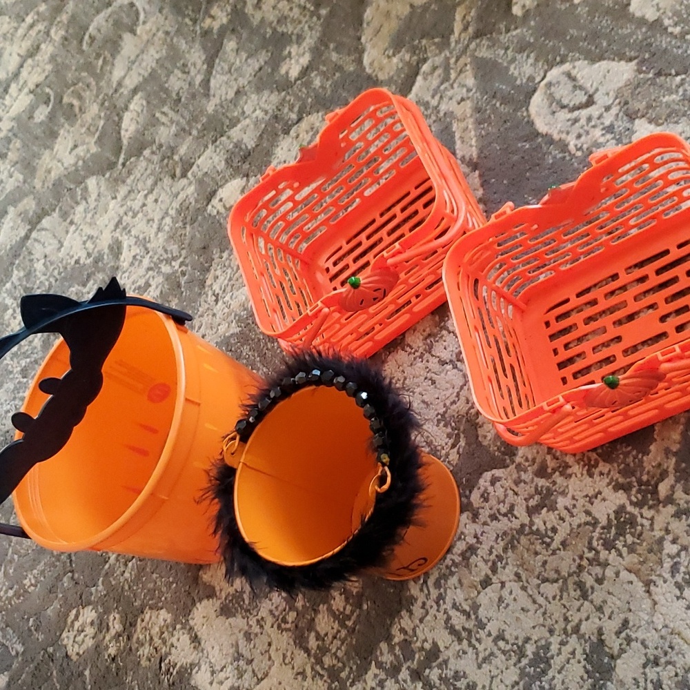 4 Halloween Candy Baskets